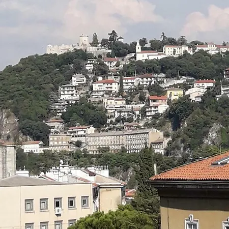 Cozy Studio Ap Rubin, Centre, Fully Furnished, Free Wifi Rijeka Exterior foto